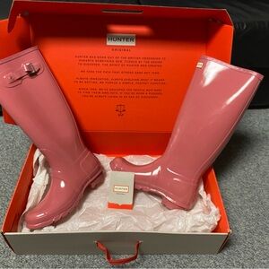 Hunter Women's Glossy Pink Rain Boots